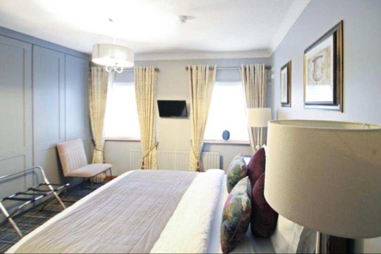 Almara House Bed and Breakfast Galway Exteriör bild