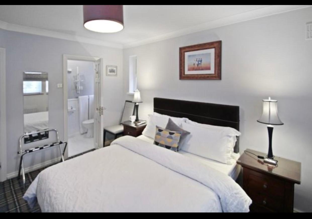Almara House Bed and Breakfast Galway Exteriör bild