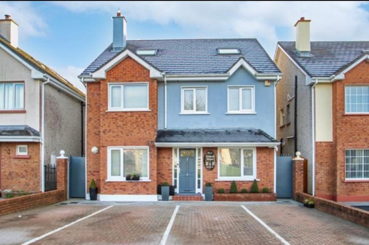 Almara House Bed and Breakfast Galway Exteriör bild